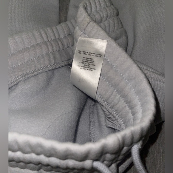 Aritzia Tna Cozy Fleece Perfect Sweatpants (mirror blue) - Picture 10 of 14